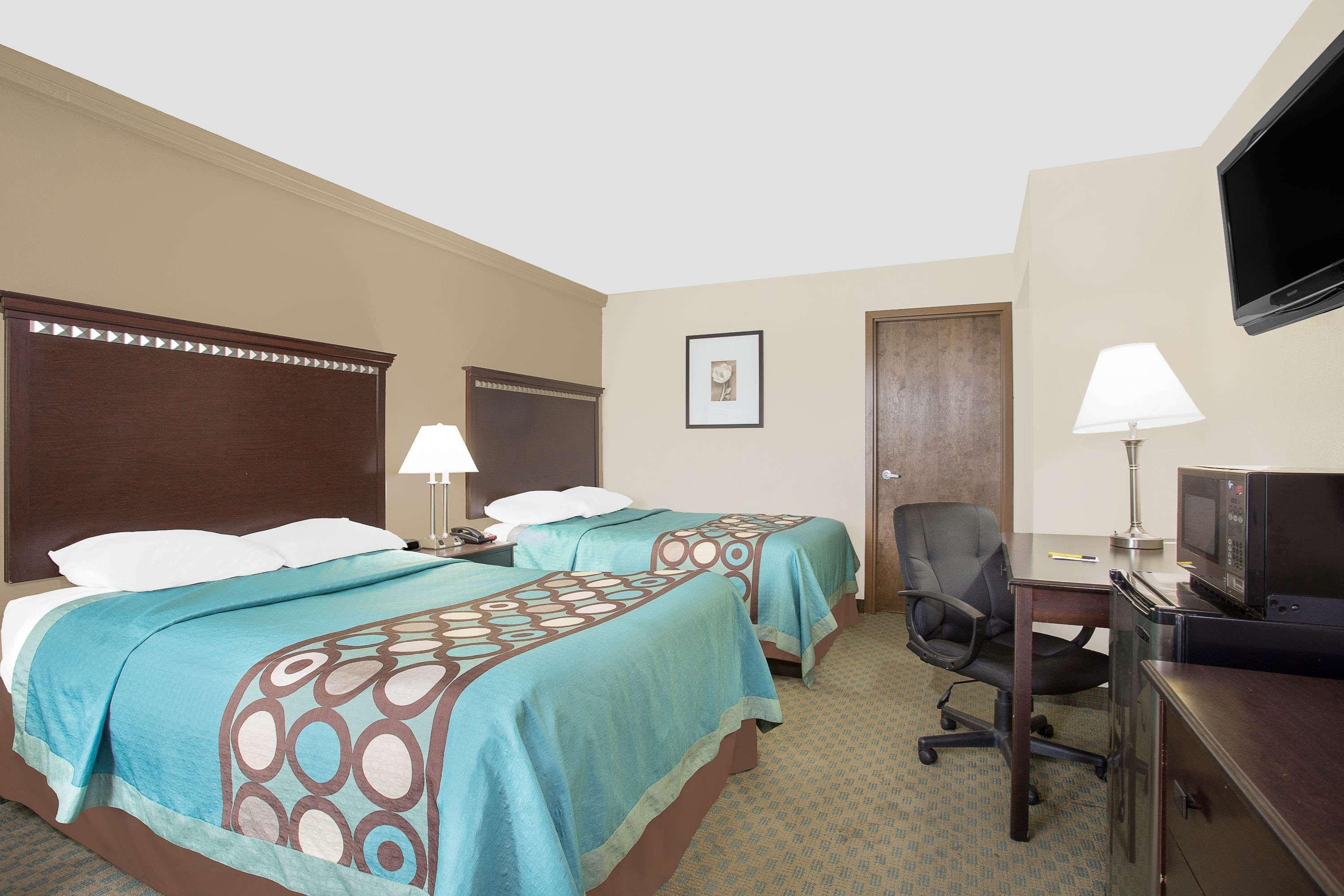 Super 8 By Wyndham Danville Buitenkant foto